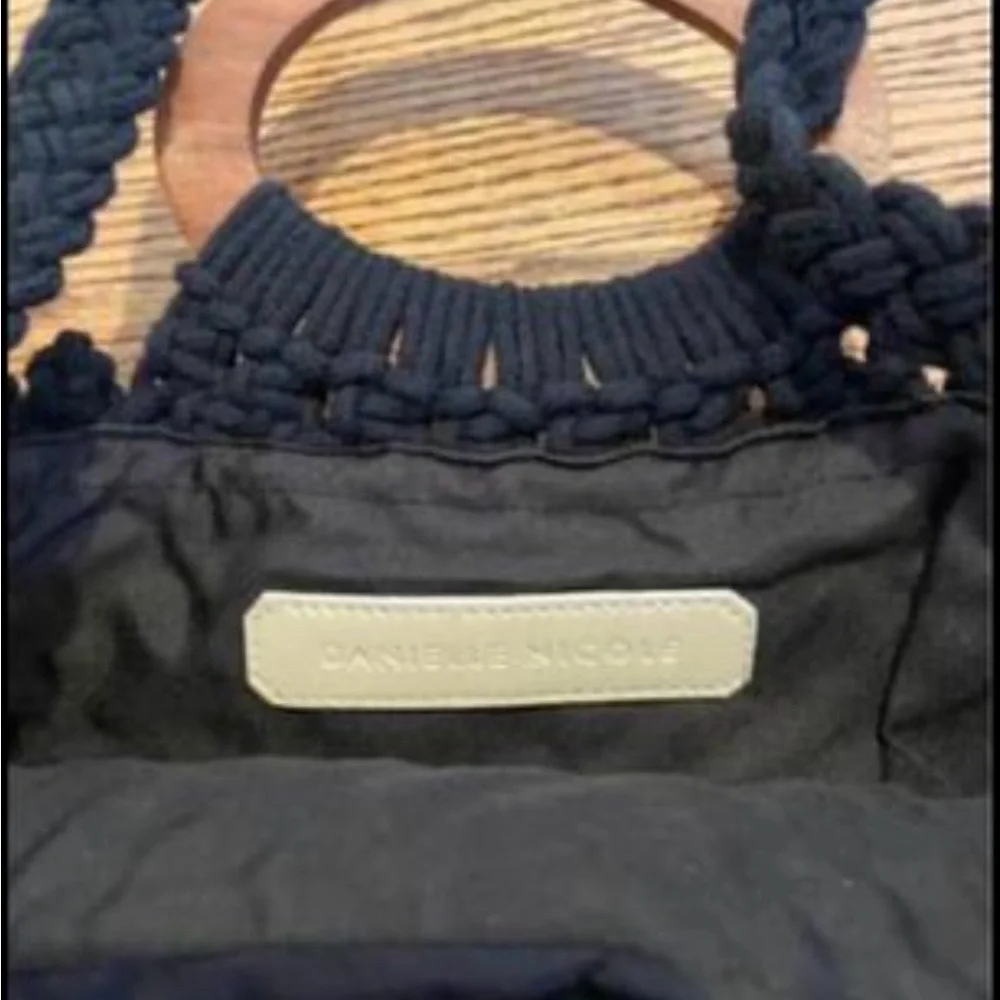 Danielle Nicole macrame crossbody bag - Picture 3 of 5